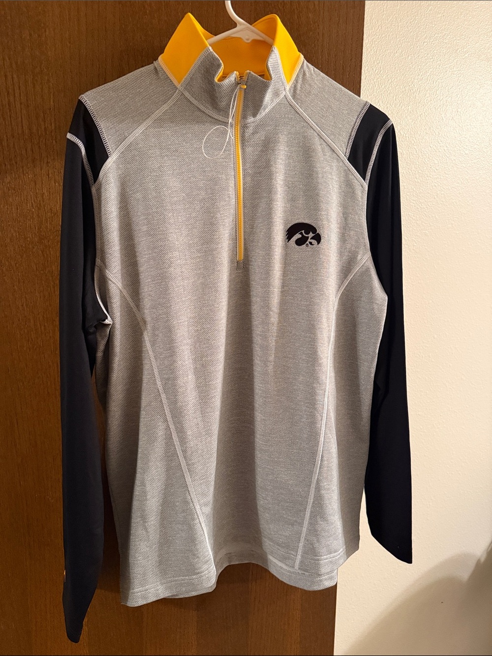 Antigua Iowa Hawkeye Grey, Black and Gold 1/4 Zip Pullover
